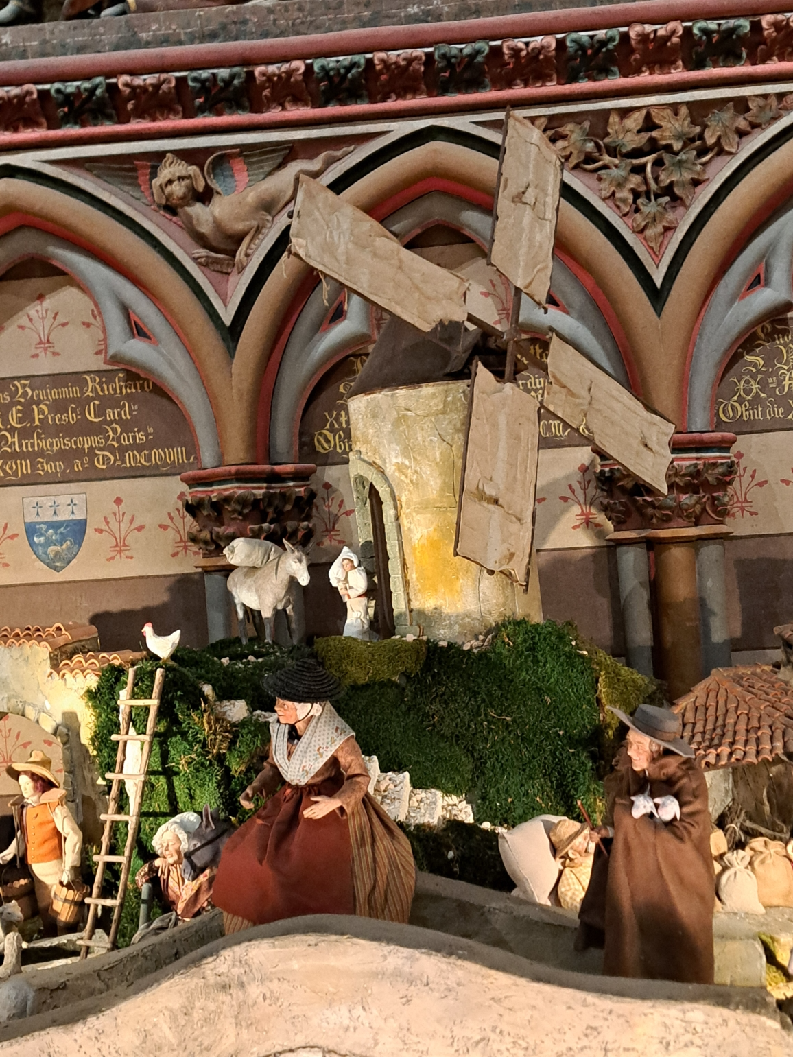 Une image contenant art, b&acirc;timent, pot de fleurs, statue

Le contenu g&eacute;n&eacute;r&eacute; par l&rsquo;IA peut &ecirc;tre incorrect.